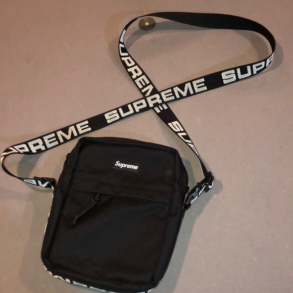 Supreme shoulder bag
